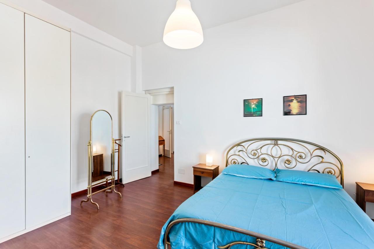 Liberta Frame Apartment With Terrace And Etna View Catania Bagian luar foto