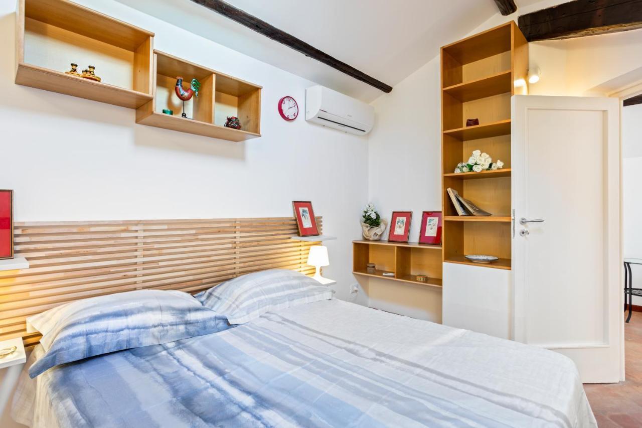 Liberta Frame Apartment With Terrace And Etna View Catania Bagian luar foto